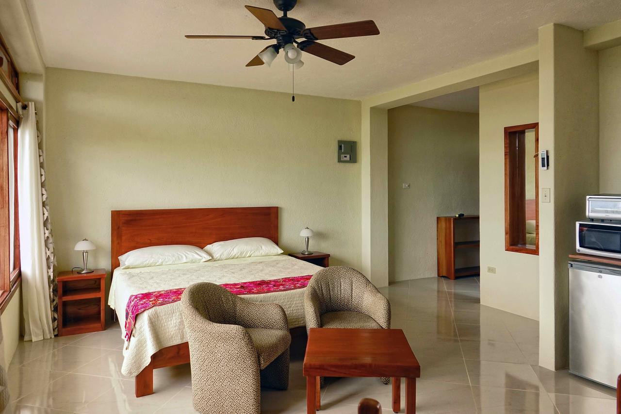 The Galeodan Suites بويرتو بكويريزو مورينو المظهر الخارجي الصورة